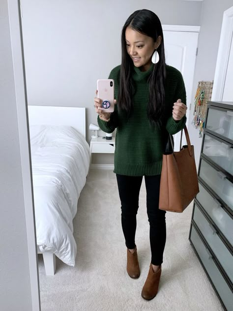 green cowl neck sweater + black jeans + brown booties Types Of Sweaters, Booties Outfit, Chic Winter Outfits, Jeans Brown, Boating Outfit, Outfit Jeans, Brown Booties, Street Style Trends, Winter Outfits For Work