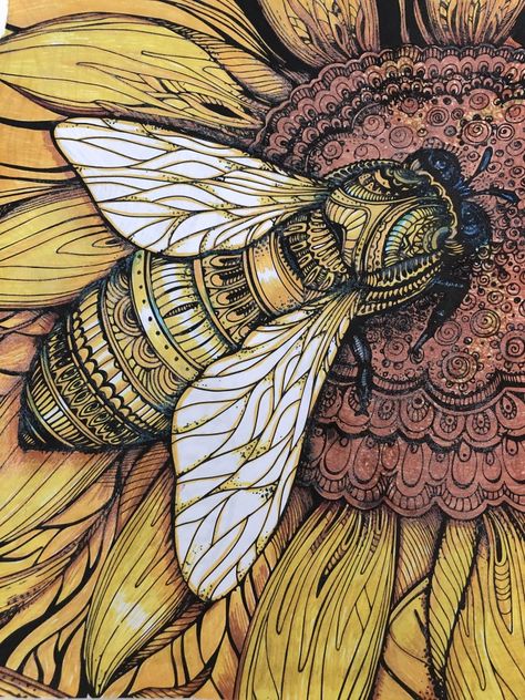 Honey Combs Drawing, Sunflower And Bee Painting, Bee Mandala, Bird Painting Acrylic, Bumble Bee Art, Bee Artwork, Watercolor House Painting, Bee Drawing, Bee Painting