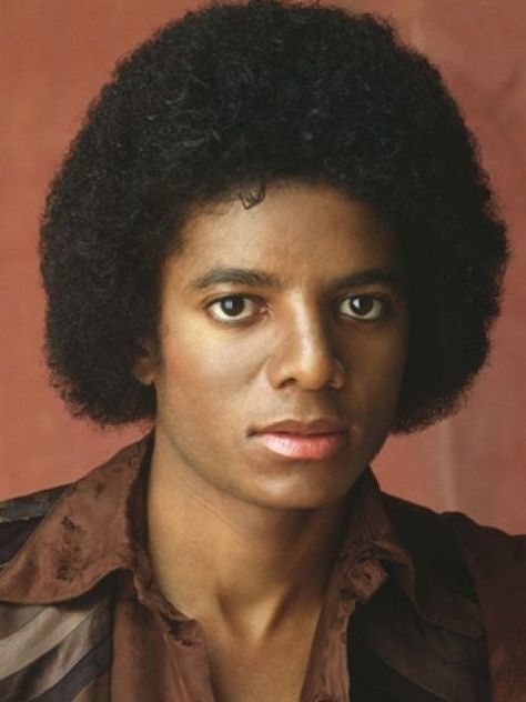 Michael Jackson | 1979 Michael Jackson 1979, Jaewon One, Michael Jai White, Michael Jackson Images, Michael Jackson Photoshoot, Photos Of Michael Jackson, Quincy Jones, Joseph Jackson, Jackson Family