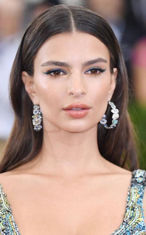 Slicked Back Hairstyles, Red Carpet Makeup, Red Carpet Hair, Sleek Hair, Formal Hair, Hair Guide, Slicked Back Hair, Glam Hair, Wedding Hair Inspiration