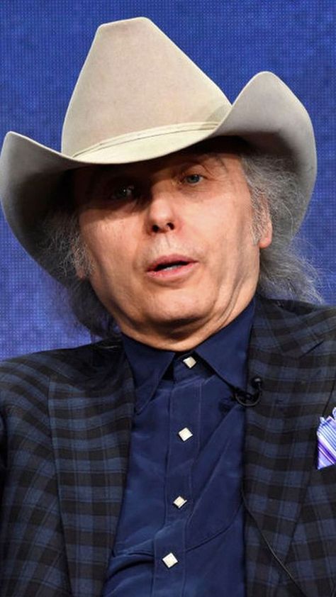 Here Are Some Facts About Dwight Yoakam, The New Traditionalist Artists Of The 1980s Dwight Yoakam Songs, Dwight Yoakam, Successful Career, Honky Tonk, Punk Rocker, Country Stars, Music Legends, The 1980s, New Generation