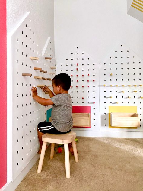 That Unused Area Under the Stairs? This Mom Turned It Into an Interactive Play Space Kids Clubhouse, Kindergarten Interior, Sensory Wall, Kids Cafe, Under Stairs Cupboard, Kindergarten Design, Interactive Walls, Under The Stairs, Sensory Room