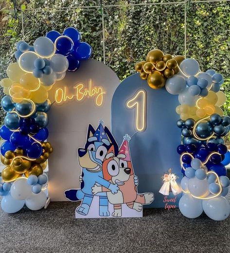 Bluey Birthday Party Ideas For Boy, Fiesta Bluey, 2nd Birthday Photos, Balloons Bouquet, Bluey Party, Bluey Birthday, 2nd Birthday Party Themes, First Birthday Party Themes, Blue Balloons