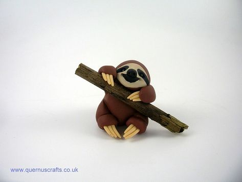 Wee Sloth | My first ever Wee Sloth :) He's such a happy wee… | Flickr Polymer Clay Sloth Tutorial, Sloth Polymer Clay, Clay Sloth Diy, Clay Sloth, Polymer Clay Books, Diy Fimo, Baby Smile, Clay Crafts Air Dry, Polymer Clay Sculptures