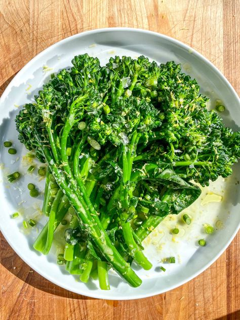 Broccolini with Green Garlic Vinaigrette Broccoli Rabe Recipe, Broccolini Recipe, Roasted Broccolini, Bitter Greens, Green Garlic, Broccoli Rabe, Couple Cooking, Best Side Dishes, Vegetable Seasoning