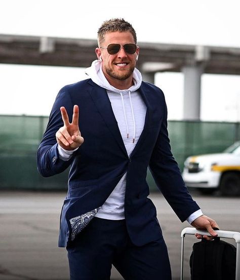 JJ Watt on Instagram: "📍Seattle, WA" Jj Watt, Attractive Guys, Houston Texans, R5, Celebrity Crush, Seattle, Nfl, Celebrities, On Instagram