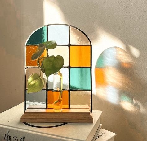 Ok, so in a previous post I was gushing about the stained glass looking art that was in my favourite hues of orange, blue and teal and I just came across this Canadian (Eeeeep!) artist on Pinterest who makes gorgeous stained glass decor for your home!!! How amazing is this?!?!?! I’m gonna have to get me a piece. It’s so pretty 😍. Artist is @lavieenverreglass go check her out and support Canadian artists!! #canadianartists #shopsmall #welovesmallbusinesses #stainedglass #madeincanada #dopamine... Stained Glass Decor, Hemma Diy, Stained Glass Diy, Stained Glass Crafts, Stained Glass Designs, Stained Glass Projects, Stained Glass Patterns, Canadian Artists, Stained Glass Art