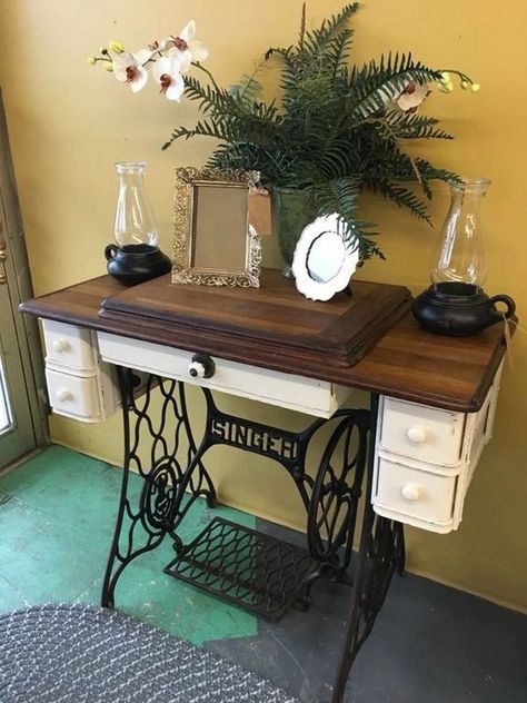 Painted Antique Sewing Machine, Singer Sewing Machine Repurposed, Antique Sewing Machine Table, Old Sewing Machine Table, Sewing Table Repurpose, Vintage Sewing Table, Singer Sewing Tables, Singer Sewing Machine Table, Old Sewing Machine