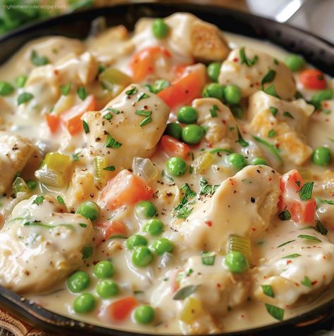 Classic Chicken a la King Recipe - My Home Made Recipe Chicken Alla King, Chicken Ala King, Chicken A La King Recipes, Ala King, Creamy Chicken Dish, Easy Comfort Food Dinners, Chicken A La King, Pre Cooked Chicken, Easy Chicken Pot Pie