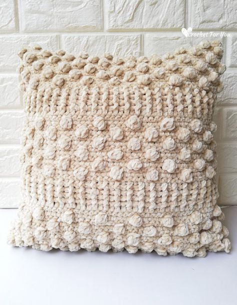 Crochet Pillow Patterns Free, Crochet Cushion Pattern, Bobble Crochet, Cozy Rooms, Throw Pillow Pattern, Crochet Cushion, Crochet Pillow Cover, Crochet Cushion Cover, Crochet Pillow Pattern