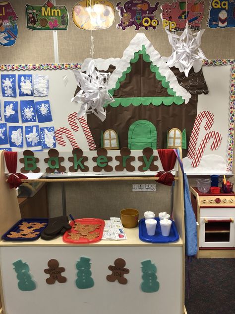 Christmas Bakery Dramatic Play, Gingerbread Dramatic Play, Bakery Dramatic Play, Gingerbread Bakery, Christmas Preschool, Preschool Art Projects, Preschool Rooms, Dramatic Play Preschool, Traditional Tales