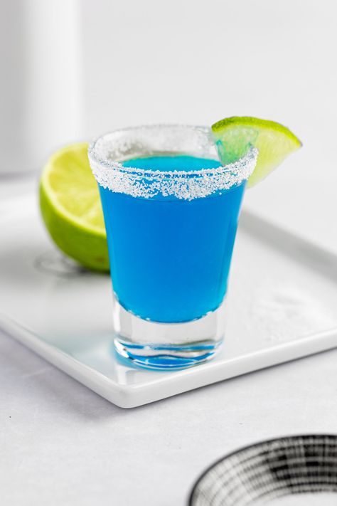 Blue Kamikaze Shot - The Littlest Crumb Ideas For Color Party, Blue Curacao Recipe, Blue Party Food, Progressive Dinners, Blue Food Ideas, Rumchata Pudding Shots, Kamikaze Shot, Blue Kamikaze, Blue Party Foods