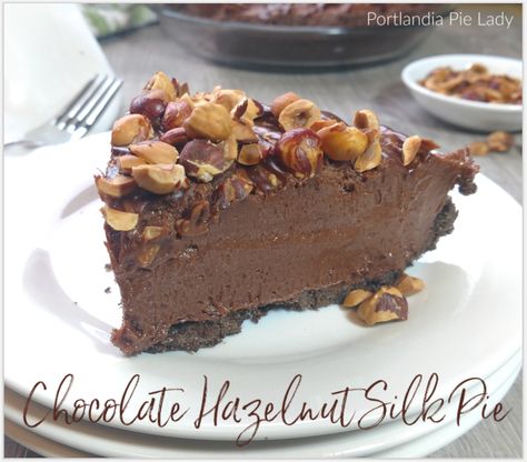 Hazelnut Pie, Nutella Pie, Chocolate Graham Cracker Crust, Roasted Hazelnuts, Silk Pie, Raspberry Pie, Chocolate Graham Crackers, Cream Pie Recipes, Chocolate Hazelnut Spread