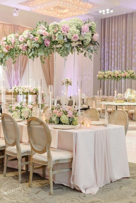 WedLuxe Magazine Romantic Garden Wedding with Soft Neutral Accents Arlington Estate, Short Centerpieces, Ballroom Wedding Reception, Indoor Garden Wedding, Tall Wedding Centerpieces, Modern Tableware, Wedding Planner App, Mauve Wedding, Gardening Projects