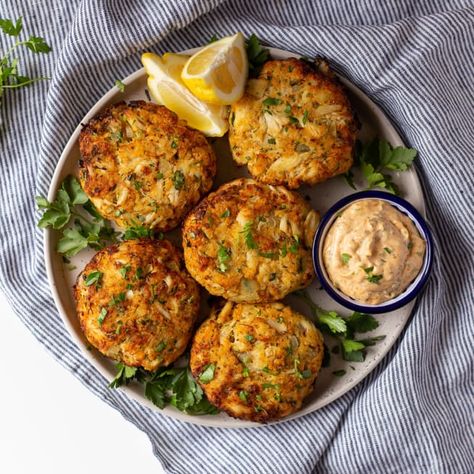 Crab Cakes with Old Bay Aioli | Anova Precision® Oven Recipes Aioli Recipe For Crab Cakes, Aoli Recipe For Crab Cakes, Old Bay Aioli, Original Old Bay Crab Cakes, Aioli For Crab Cakes, Crab Cakes Baked In Oven, Menstruation Recipes, Crab Cakes With Panko, Crab Cakes In Oven