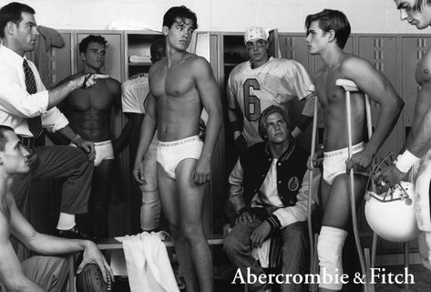 Muscular Men, Locker Room, Shirtless Men, A Group, Male Models, Male Model, Abercrombie Fitch, Vintage Men, Lockers