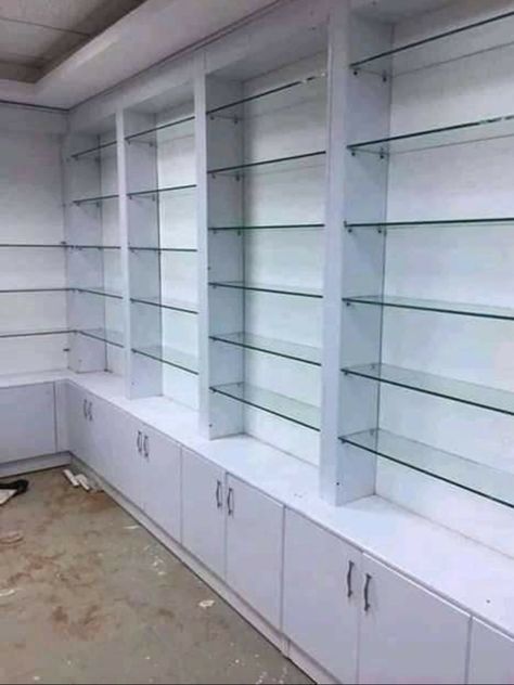 Store Counter Design, बेडरूम डिजाइन, Mobile Shop Design, Shop Counter Design, Green Hallway Ideas, Furniture Store Design, Hallway Ideas Green, Jewelry Store Interior, Shoe Store Design