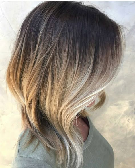 Bob Ombre, Kadeřnické Trendy, Vlasové Trendy, Ombre Blonde, Minimal Classic, Shoulder Length Hair Cuts, Ombre Hair Color, Long Blonde, Haircut For Thick Hair