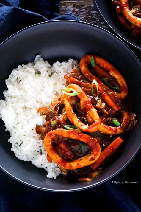 Korean Spicy Squid Rice Bowl (Ojingeo Deopbap) - My Korean Kitchen Squid Dishes, Fried Squid, Chili Oil Recipe, Squid Recipes, Bowl Of Rice, Korean Kitchen, Meat Diet, Rice Bowls Recipes, Fine Dining Recipes