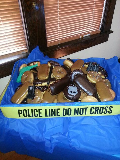 Retirement party. Like the donuts and police tape idea. Would display it different. Law Enforcement Retirement Party, Jail Party, Police Appreciation Week, Police Academy Graduation Party, Police Theme Party, Cop Party, Best Party Ideas, Retirement Party Ideas, Police Cakes