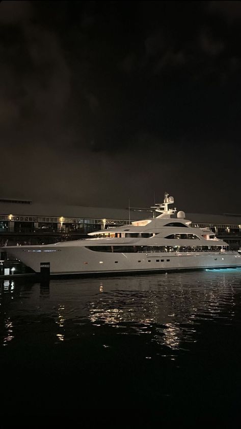 Boat Asthetic Picture, Luxuries Lifestyle, Wealth Aesthetic, Yacht Aesthetic, Billionaire Lifestyle Luxury Living, Luxury Lifestyle Dreams, Luxury Aesthetic, Future Lifestyle, Money And Happiness