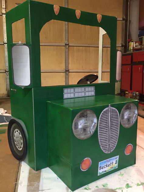 Semi Truck Photo Booth, Dump Truck Photo Booth, Truck Photo Booth, Project Display Boards, Theater Play, Construction Theme Birthday Party, Truck Photo, Cardboard Car, Play Props