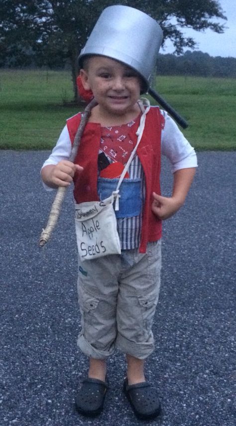 Diy Johnny Appleseed Costume, Johnny Appleseed Costume, Wheelchair Costumes, School Costume, Johnny Appleseed, Diy Costume, Apple Seeds, Diy Valentines Gifts, Folk Tales