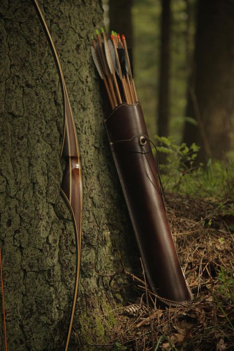 Bow And Arrow Aesthetic, Arrow Aesthetic, Arrow And Bow, Archery Aesthetic, Leather Quiver, Medieval Aesthetic, Archery Accessories, Fire And Blood, Archery Bows