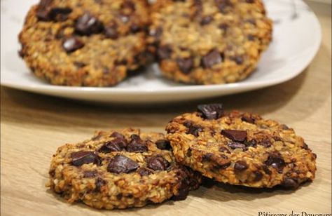 Des Cookies healthy Banane, Flocons d'avoine et Chocolat - Pâtissons des Douceurs Cookies Banane, Dessert Leger, Biscuits Diététiques, Cookies Healthy, Snack Healthy, Desserts With Biscuits, Baby Cooking, Healthy Cookies, Desert Recipes