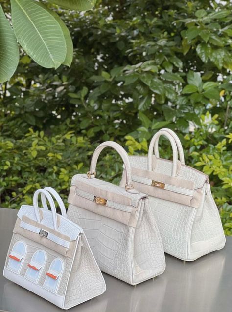 Beige Birkin Bag, Hermes Birkin Aesthetic, Small Birkin Bag, White Hermes Bag, Hermes Birkin Outfit, Birkin Bag Collection, Birkin Bag Aesthetic, Kelly Hermes Bag, Birkin Outfit