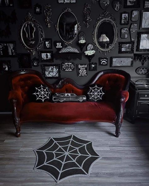 Casa Rock, Goth Houses, Gothic Decor Bedroom, Gothic Room, Gothic Interior, Gothic Bedroom, Gothic Furniture, Dark Home Decor, Spooky House