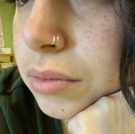 Hoop And Stud Nose Piercing Both Sides, Nose Piercing Stud Both Sides, Small Septum Piercing Hoop, Hoop Nose Ring Aesthetic, Nose Pericings, Silver Septum Piercing, Small Septum Piercing, Silver Nose Piercing, Nose Hoop Piercing