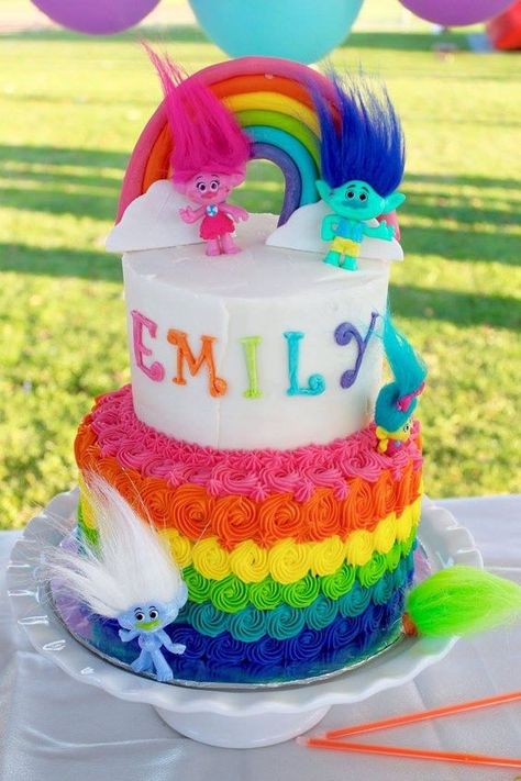 Colorful Trolls Birthday Cake | Pretty My Party Trolls Cakes, Troll Cake, Trolls Birthday Cake, Trolls Cake, Dj Photo, Trolls Party, Trolls Birthday Party, Troll Party, Cake Cookie