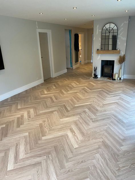 Karndean Design flooring UK Knight Tile Parquet.  Grey Limed Oak
#karndean #inspire #vinyl #flooring #berkshire  #southeast #finishingtouches #flooringshop #homedecor #flooringstyles #FlooringIdeas #Flooringinspiration #floorcoverings Lounge Parquet Flooring, Wood Effect Vinyl Flooring, Parquet Vinyl Flooring, Sitting Room Flooring Ideas, Karndean Parquet Flooring, Downstairs Flooring Ideas, Karndean Flooring Kitchen, Grey Parquet Flooring, Parquet Flooring Living Room