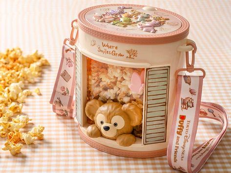 Exclusive Duffy & Friends "Where Smiles Grow" Collection x Souvenir will be released at Tokyo Disney Sea on July 1, 2024~!! All seven members of Duffy & Friends are smiling and appearing in merchandise. Enjoy your days with these items that are perfect for spending time with your friends in the park or in your daily life . Photo Credit: Tokyo Dsiney Sea Disney World 2024, Disneysea Tokyo, Popcorn Buckets, Game Watch, Disney Photo Ideas, Disney Purse, Popcorn Bucket, Aulani Disney Resort, Disney Sea