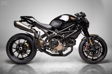 Ducati Monster 1100R by Arrick Maurice :: tarsilveira ~ megadeluxe ~ Ducati Monster 796, Ducati Monster 1100, Ducati Monster Custom, Monster 1100, Xe Ducati, Ducati Cafe Racer, Moto Ducati, Bike Exif, Ducati Motorcycles