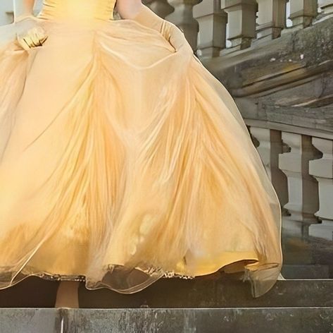 Yellow Princess Aesthetic, The Beast Aesthetic, Beauty And The Beast Aesthetic, Beast Aesthetic, Belle Aesthetic, The Beauty And The Beast, High Aesthetic, Disney Princesses And Princes, Belle Beauty And The Beast