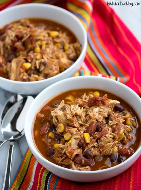 Pescatarian Lunch, Taco Chicken Chili, Crockpot Chicken Taco Chili, Zombie Plan, Top Slow Cooker Recipes, Chicken Taco Chili, Chili Crockpot, Bowl Chicken, Slow Cooker Chicken Tortilla Soup