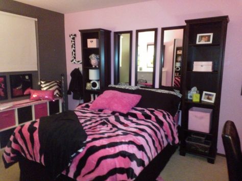 Adult Pink Bedroom, Pink Black Bedrooms, Zebra Print Bedroom, Zebra Print Bedding, 2000s Room, Zebra Bedroom, Zebra Room, Y2k Bedroom