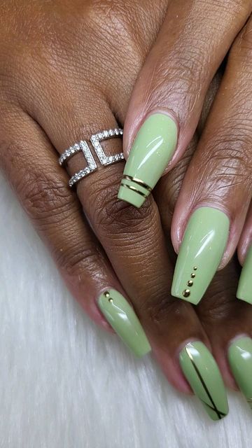 Sage Green And Gold Nails, Green Wedding Nails, Gold And Green Wedding, Green And Gold Nails, Gold Coffin Nails, Sage Green And Gold, Nail Board, Green Collection, Gold And Green