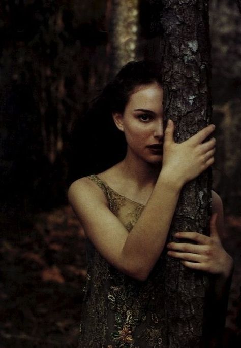 Annie Leibovitz Photography, David Lachapelle, Trendy Photography, Martin Parr, Photography People, Nature Photoshoot, Woods Photography, Forest Photos, Annie Leibovitz