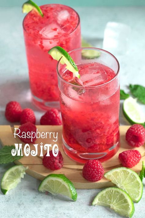 Raspberry Mojito Recipe, Fresh Raspberry Recipes, Vodka Mojito, Mojito Recipe Classic, Cocktail Vodka, Mixology Bar, Coconut Mojito, Raspberry Cocktail, Raspberry Mojito