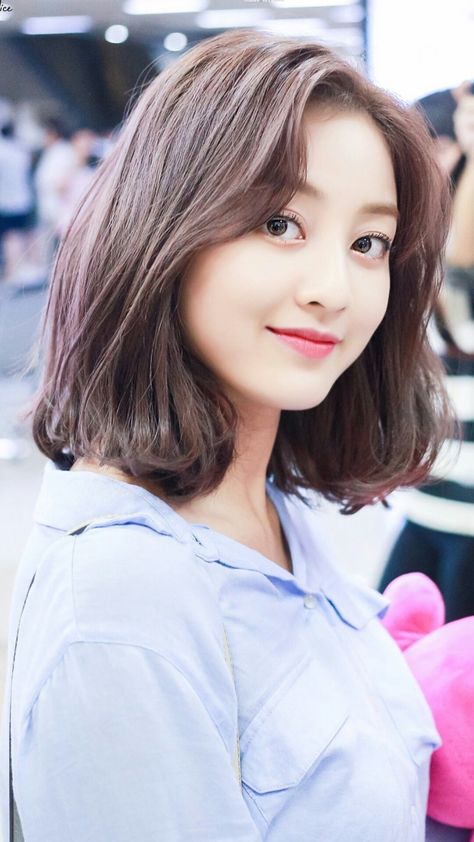 #jihyo #parkjihyo #twice #once #twicejihyo Park Jihyo, Twice Jihyo, Twice Once, Ulzzang Girl, Shoulder Length, Korean Girl, Celebrity Crush, Asian Beauty, Kpop Girls