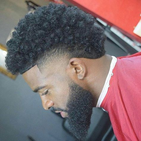 Afro Hair Fade, Afro Fade, Mohawk Hairstyles Men, Black Hair Cuts, Curly Hair Fade, Beard Fade, Taper Fade Haircut, Black Men Haircuts, Mohawk Hairstyles