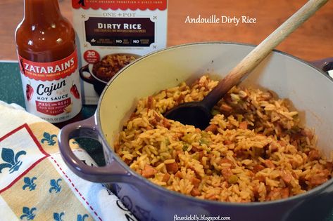 Fleur de Lolly: Zatarain's Andouille Dirty Rice à la Lolly Zatarains Dirty Rice Recipe, Recipes With Diced Tomatoes, Dirty Rice Recipe, Dirty Rice, One Skillet Meals, Rice Dinner, Skillet Recipes, Andouille Sausage, Andouille