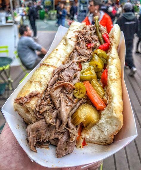 Chicago Beef, Chicago Italian Beef, Beef And Cheddar, Italian Beef Recipes, Rump Roast, Italian Beef Sandwiches, Beef Sandwiches, Italian Beef, Beef Sandwich