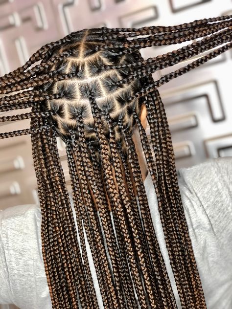 1b And 30 Knotless Braids, Smeduiem Knotless, Brown Box Braids, Small Knotless Braids, Small Knotless, Natural Hair Bun Styles, Big Box Braids, Braiding Styles, Big Box Braids Hairstyles