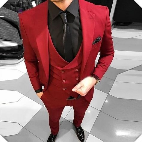 Men Wedding Suits Grooms Style Red Three Piece Suit Groomsmen Outfits Grey Mens Suit, Suit For Prom, Groomsmen Dress, Suits Business, Grooms Suit, Red Tuxedo, Grooms Men, Terno Slim, Suit Groom