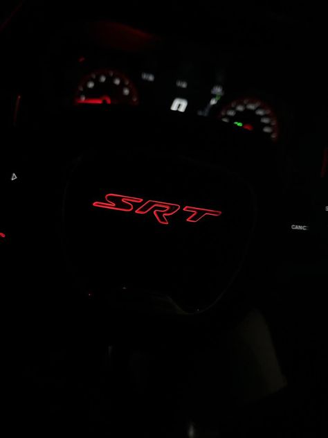 Charger Hellcat Redeye, Srt Redeye, Illegal Racing Aesthetic, Car Dump, Dodge Hellcat, Braces Colors, Dodge Vehicles, Gangsta Style, Dope Outfits For Guys