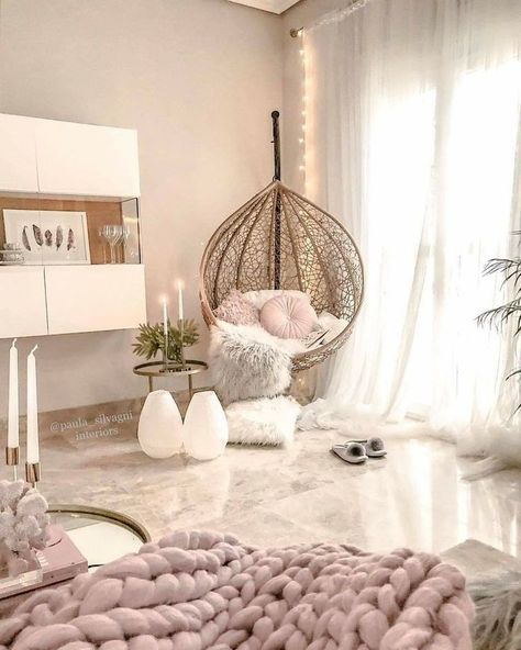 Bedroom Decor For Teen Girls, Bedroom Seating, Cute Bedroom Ideas, Girl Bedroom Designs, Cute Bedroom Decor, Cozy Room Decor, Teen Bedroom Decor, Room Design Bedroom, Girl Bedroom Decor